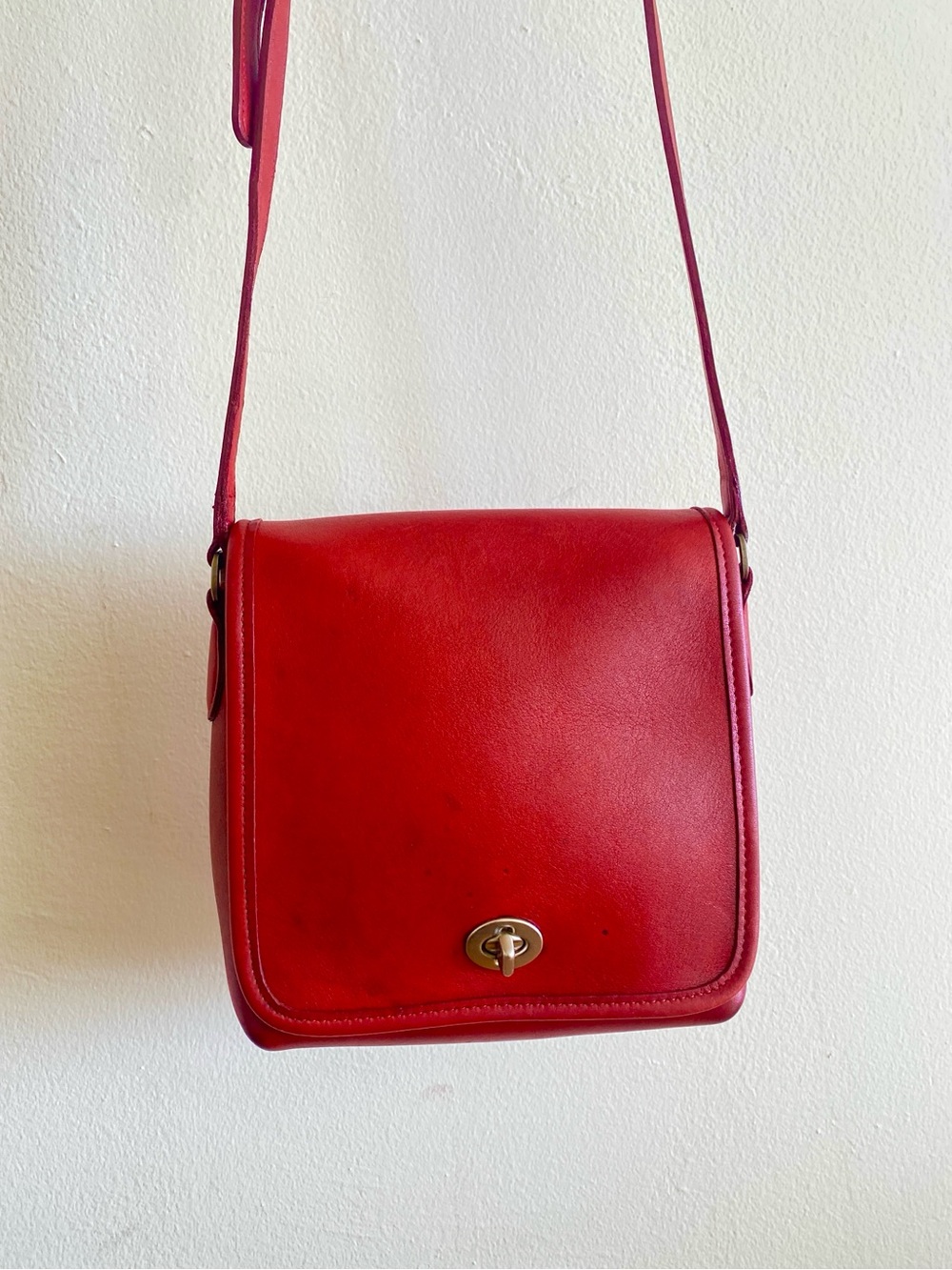 Vintage Coach Red Companion Flap Crossbody Bag (9076)